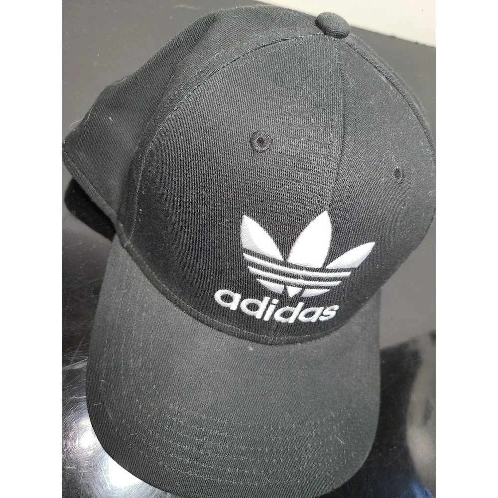 adidas originals trefoil
